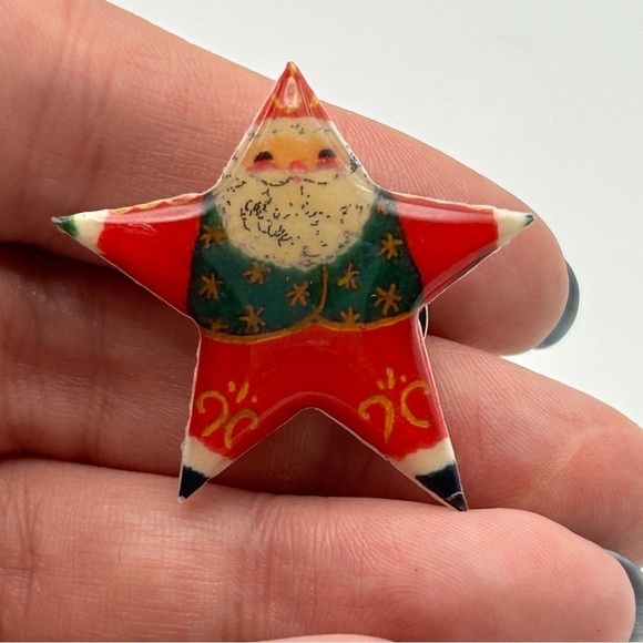 Small Novelty Red and Green Hand Made Christmas Santa Star Pin Holidays - Picture 2 of 6